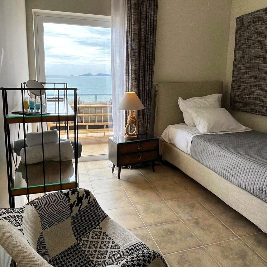 Seaside Luxury Villas | Imagine Greece Retreats Seaside Luxury Villas