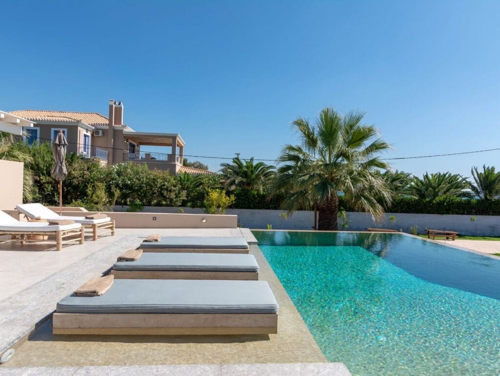 Seaside Luxury Villas | Imagine Greece Retreats Seaside Luxury Villas