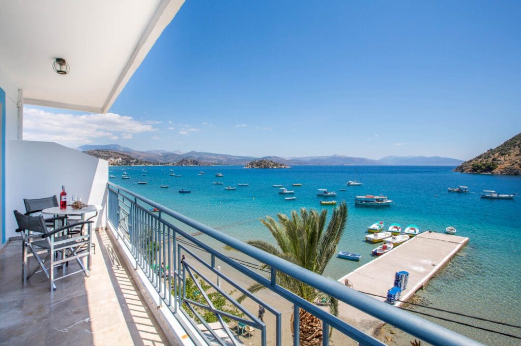 3 Star Venue in Tolo