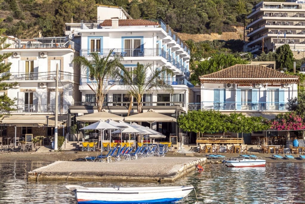 3 Star Venue in Tolo